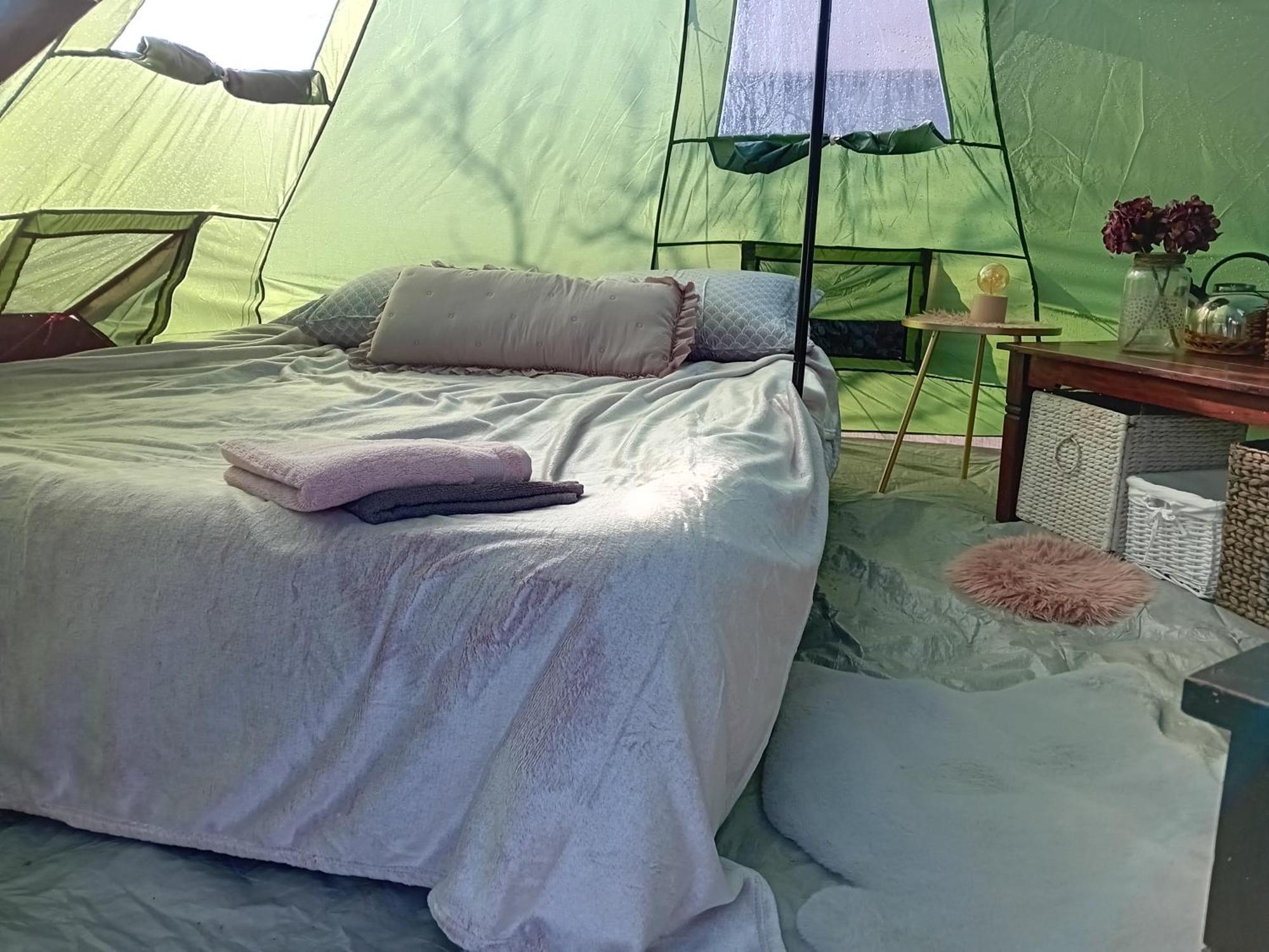 Indian Tent Tipi In Shared Lot And Shared Bathroom Mrse Exterior foto